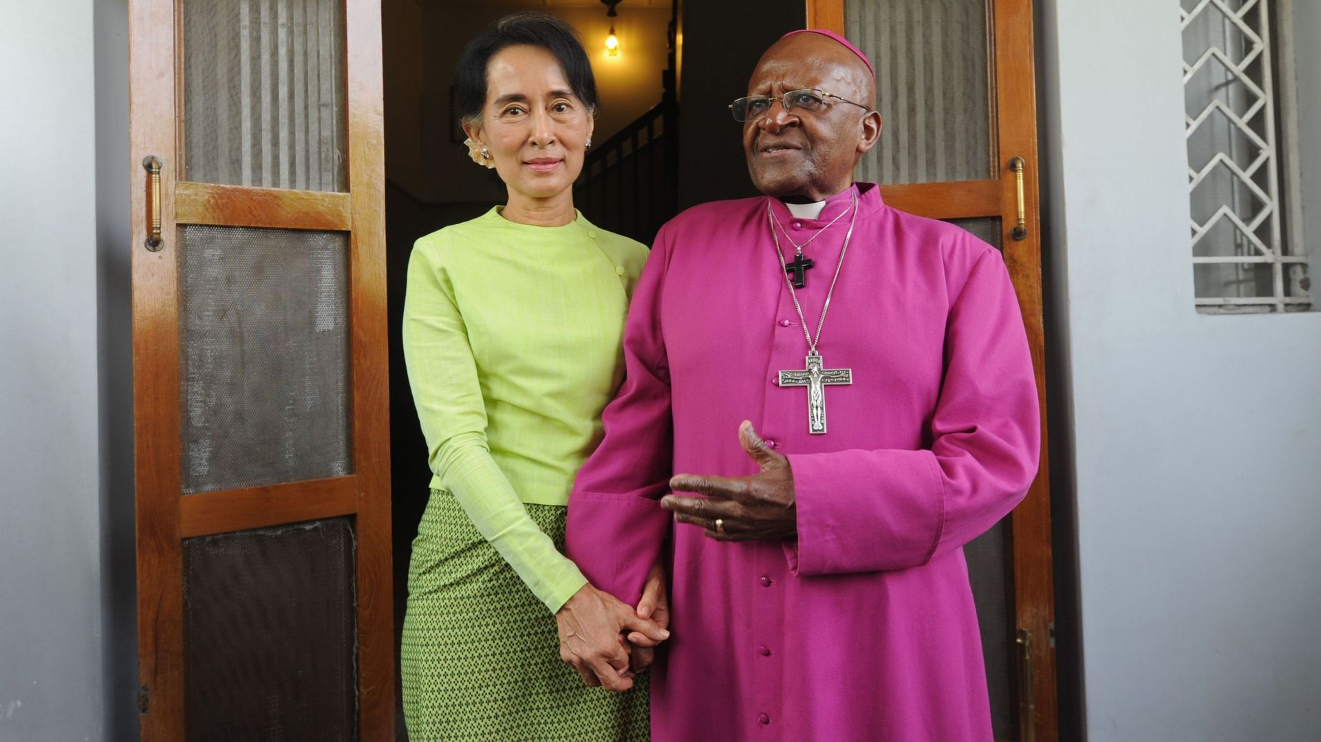 Desmond Tutu exhorte Aung San Suu Kyi à intervenir pour protéger les Rohingyas