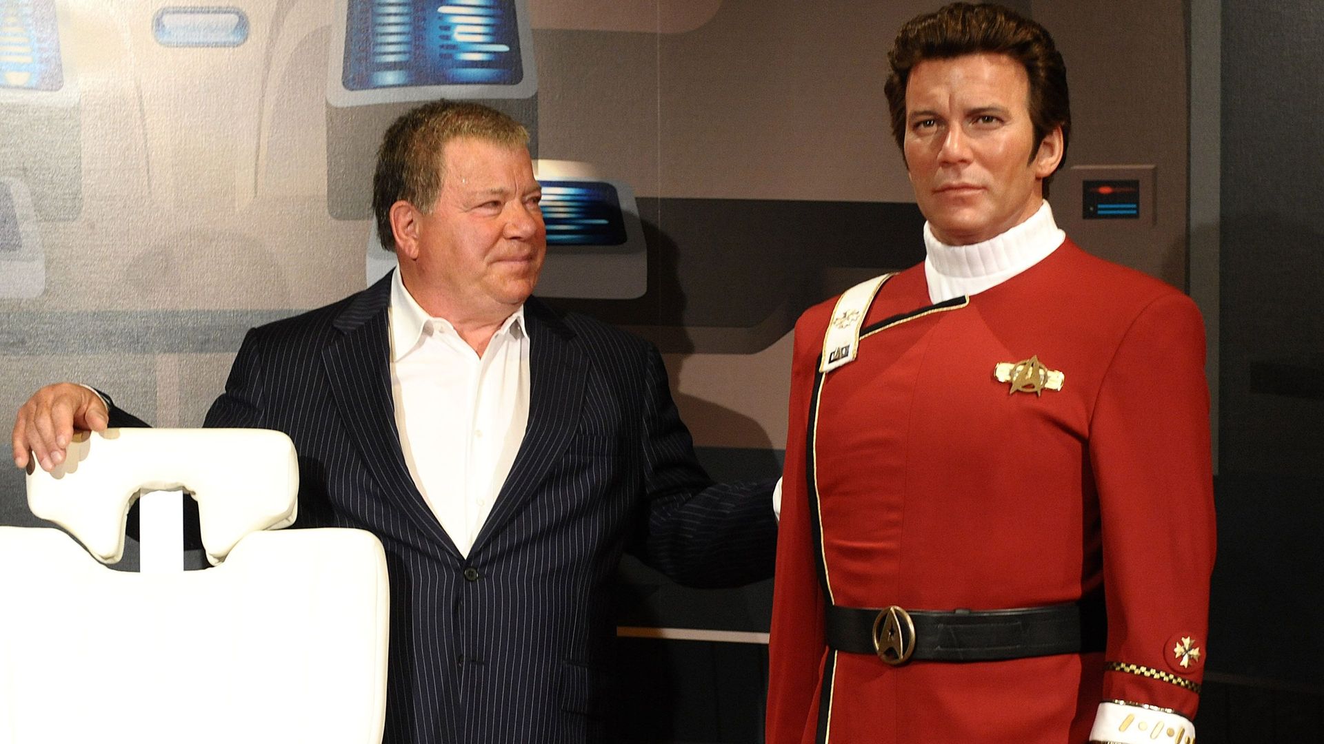 William Shatner Immortalized In Wax As Captain Kirk At Madame Tussaud&#39 ; s Wax Museum