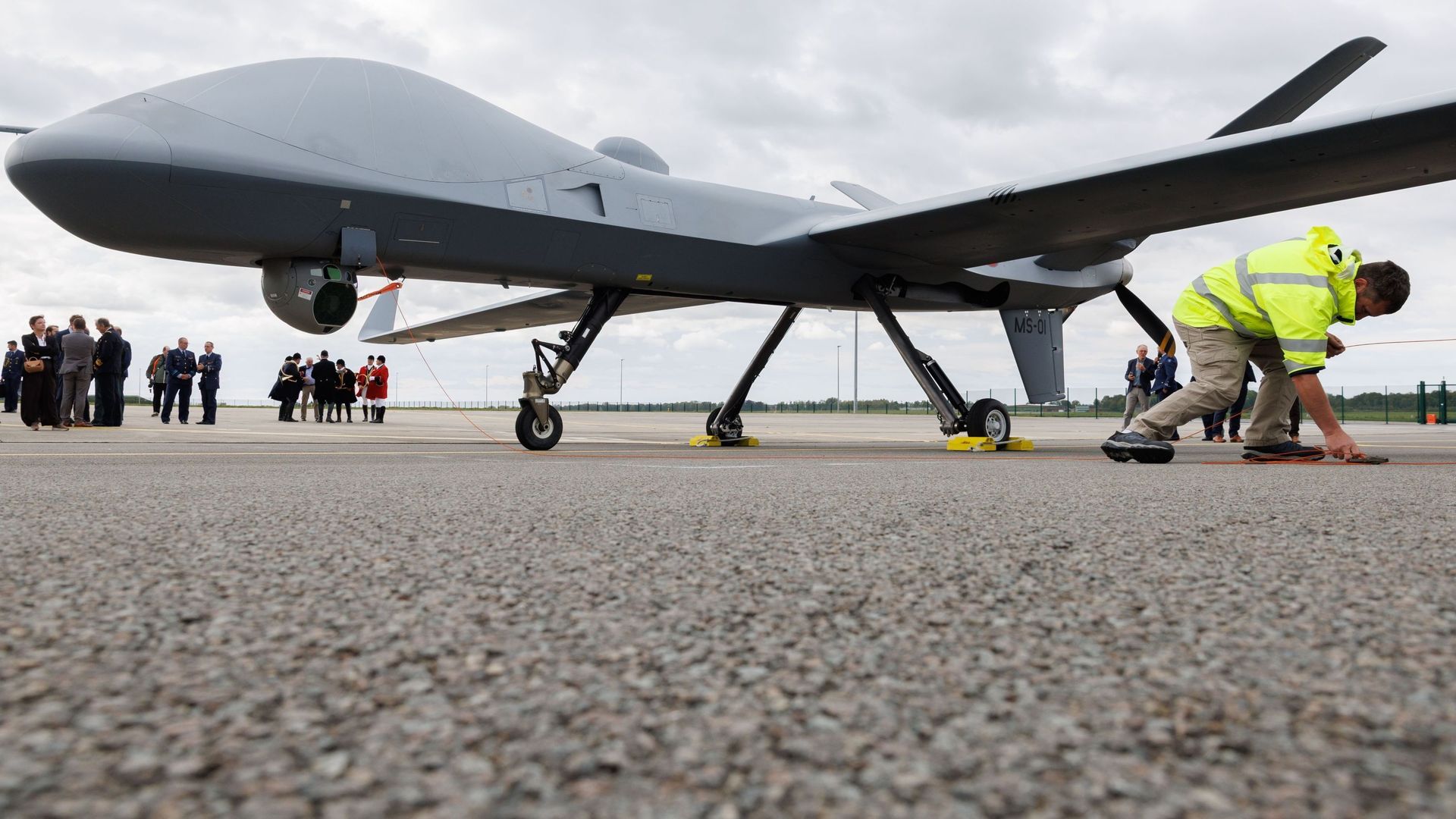 Défense : la Force aérienne belge inaugure son premier drone "SkyGuardian" sur la base de Florennes