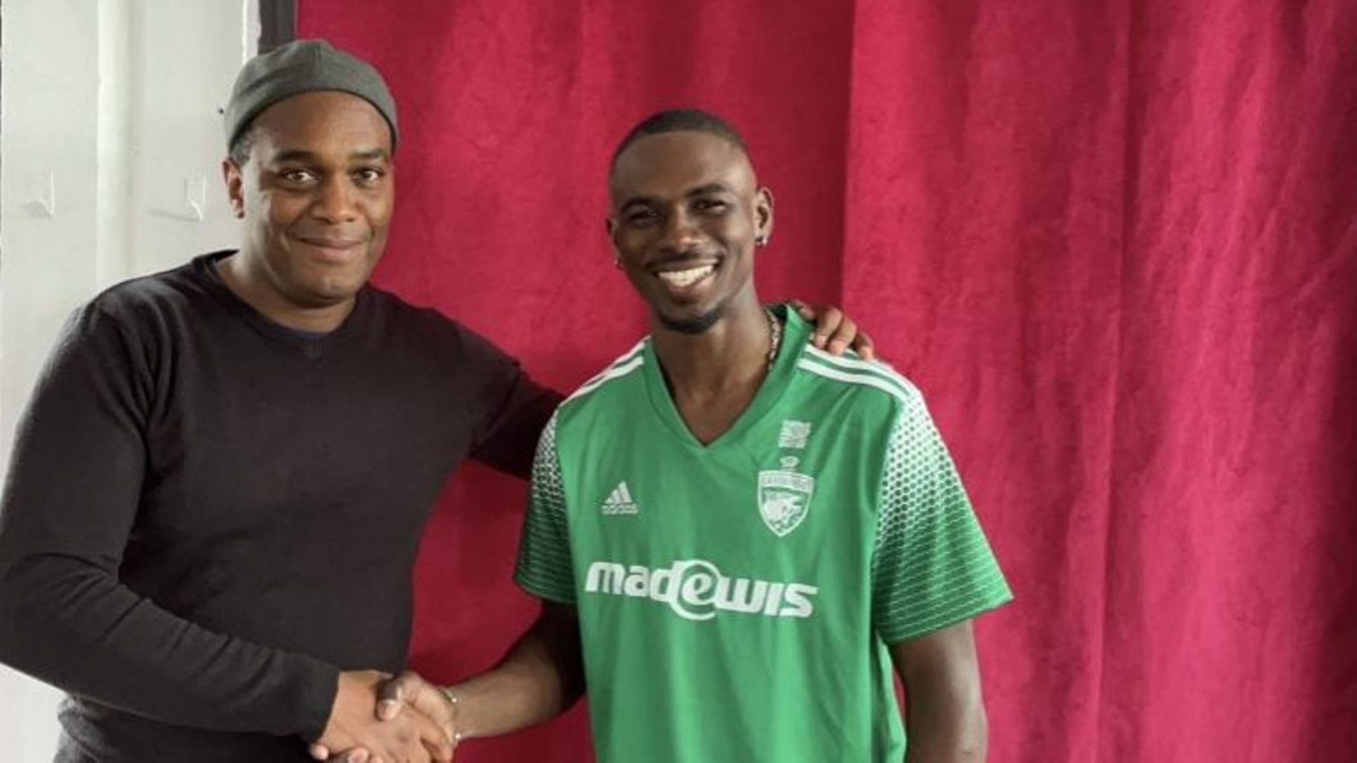 Le président parisien de l’URLC, Ousmane Sow (à gauche) attend beaucoup
de son nouveau box to box, Toumani Sissoko, arrivé de Besançon ces dernières semaines
