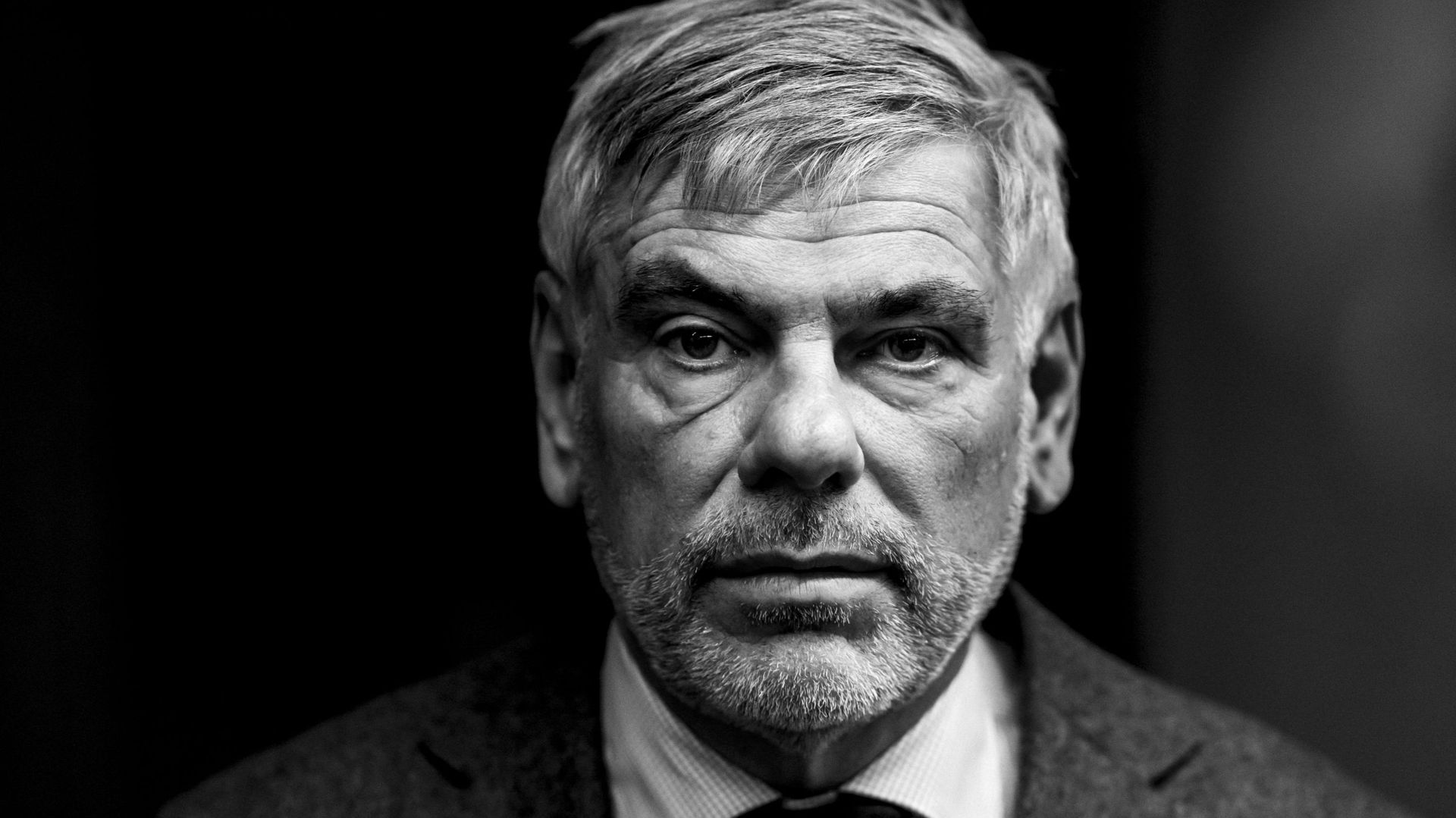 Qui est Filip Dewinter, député Vlaams Belang, autorisé à se balader armé en rue ?