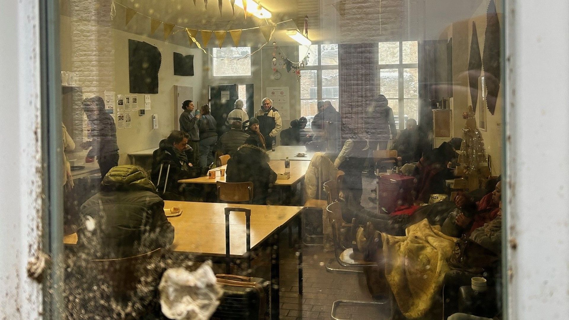 Namur : une solution de fortune pour accueillir les plus démunis, le week-end, jusqu’à la fin de l’hiver