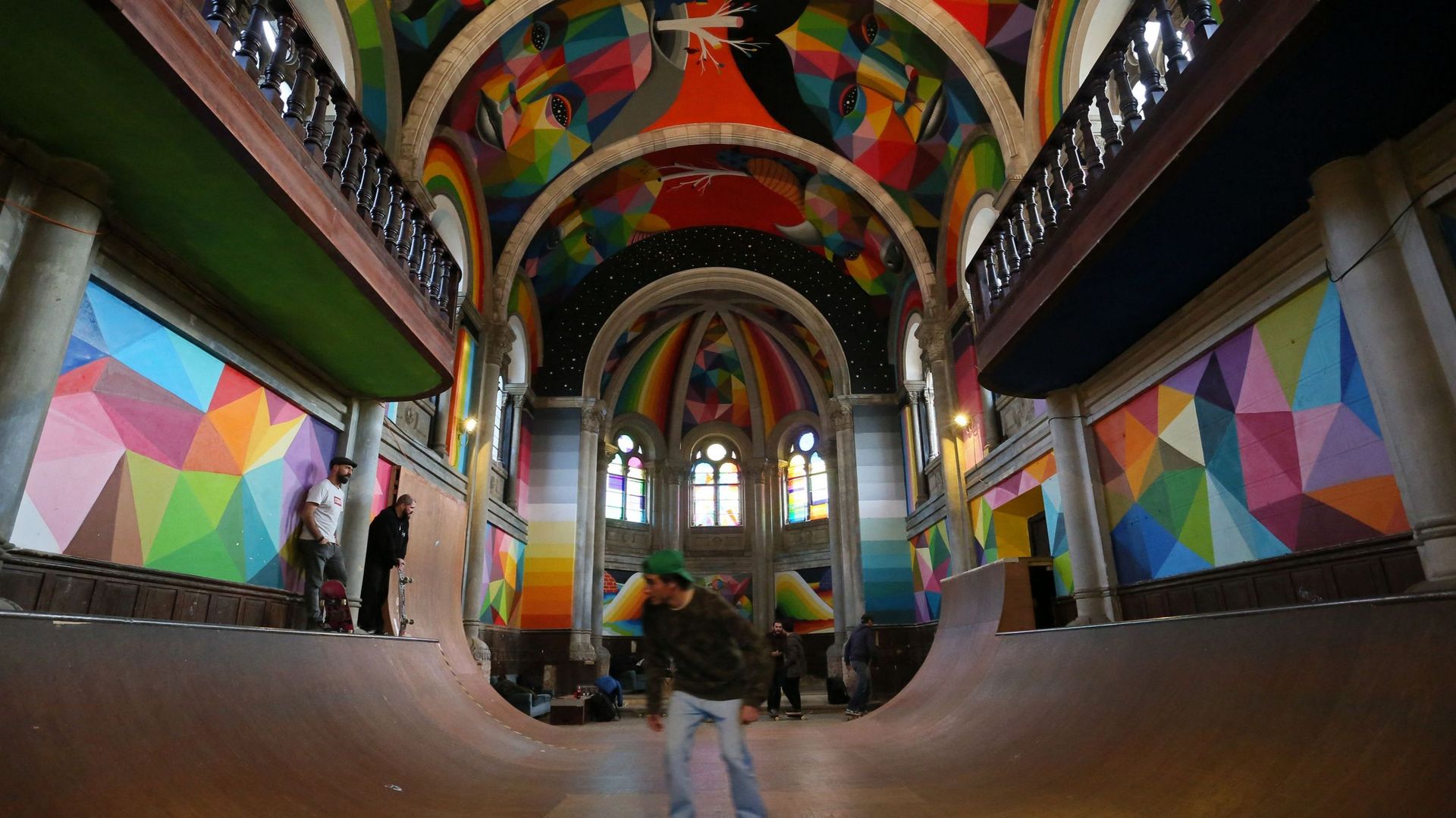 L’église Santa Barbara, à Llanera, en Espagne, devenue un skatepark