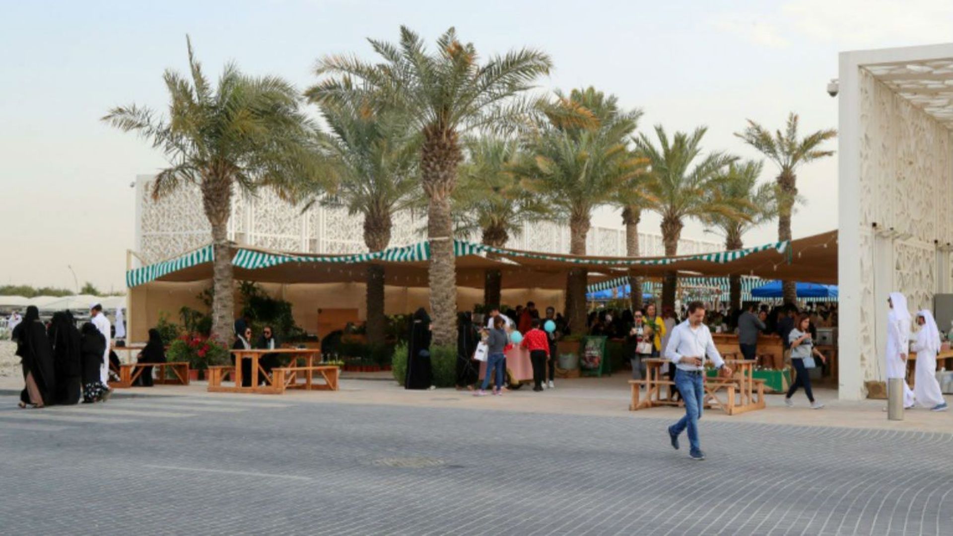 A Doha, un marché veut initier les Qataris à une consommation responsable.