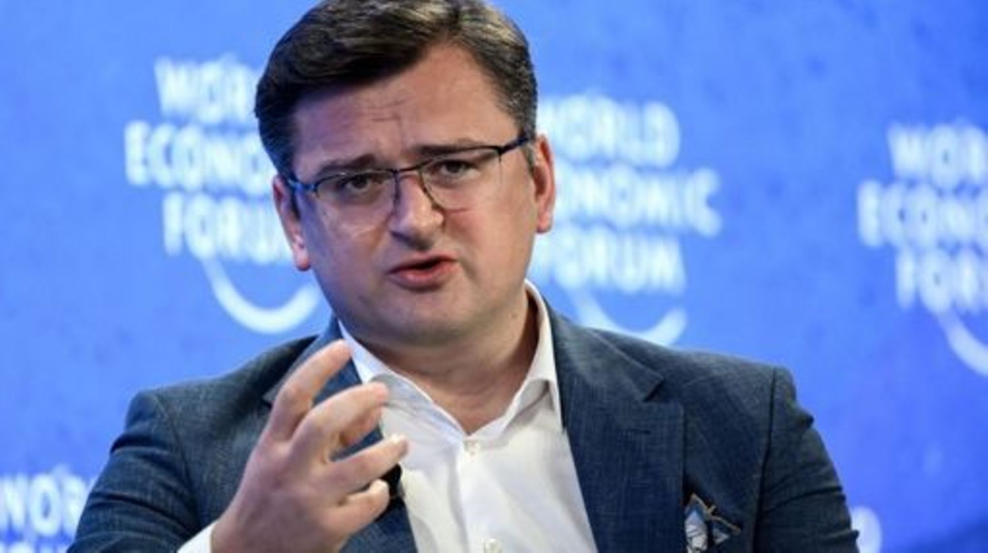 Le ministre ukrainien des AE accuse l'Otan de ne strictement rien faire face à l'invasion
