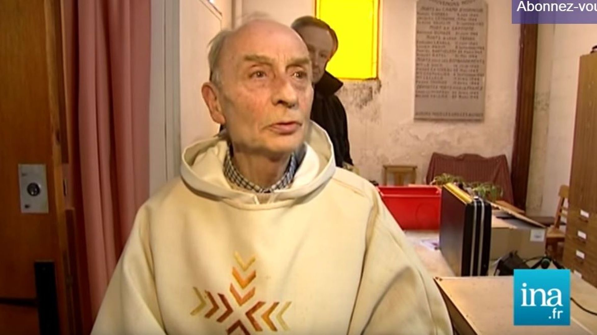 Le père Hamel filmé et interviewé en 2009 (vidéo)
