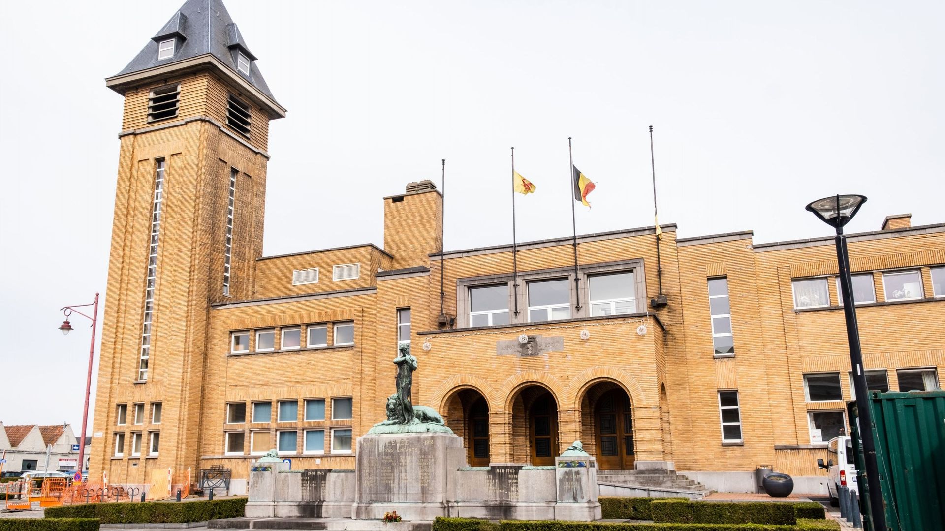 L’Hôtel de ville de Leuze-en-Hainaut