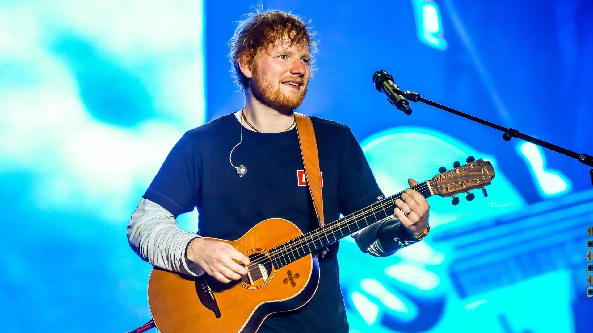Ed Sheeran annonce un nouvel album avec le titre "Visiting Hours"