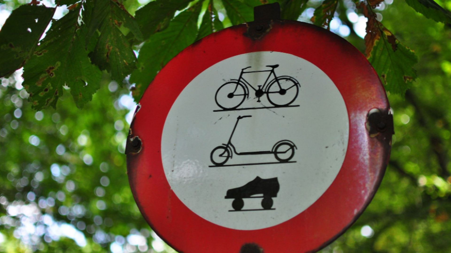 Une partie de l’hypercentre de Mouscron reste interdite aux vélos et aux trottinettes.