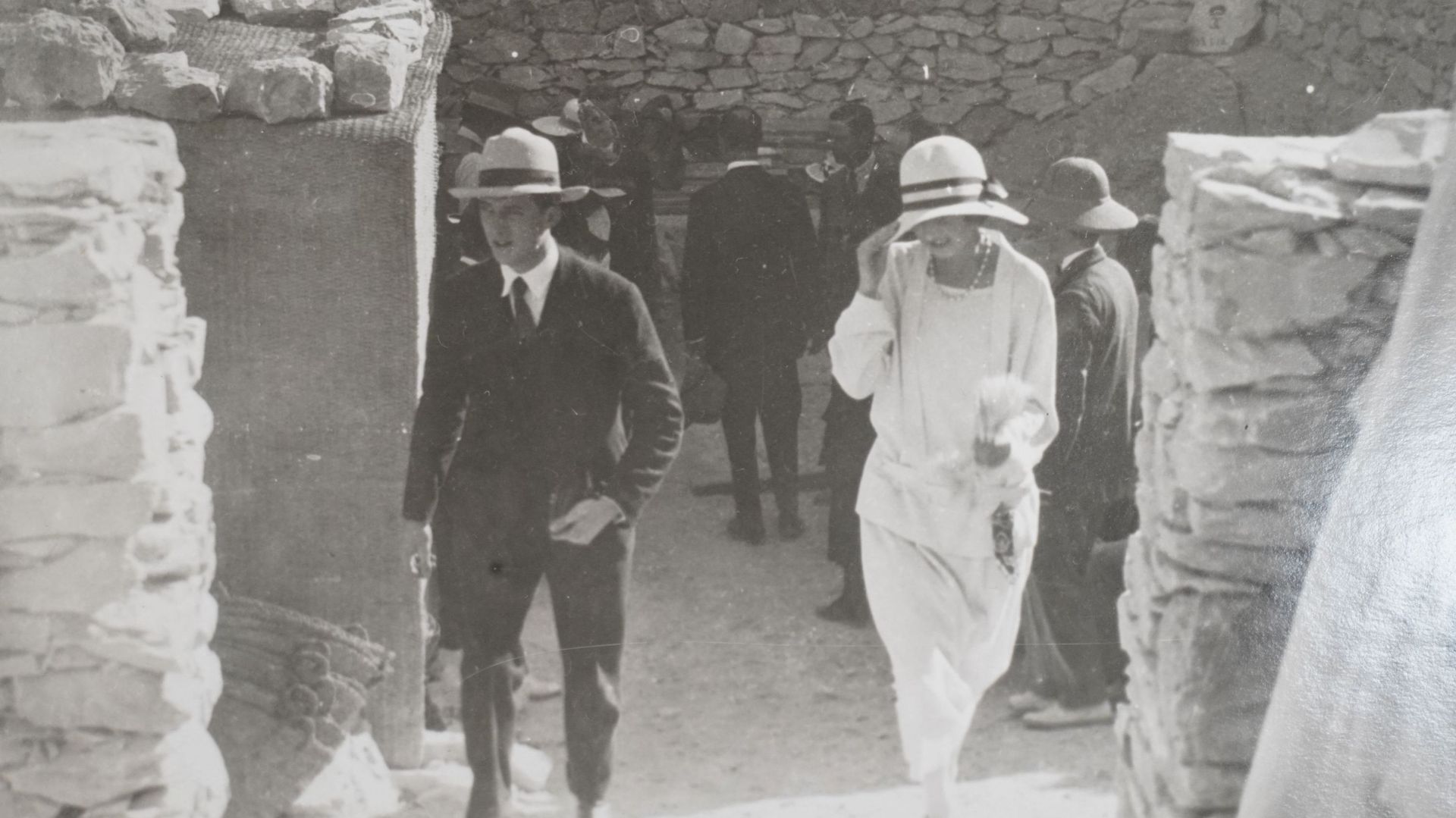 Le prince Léopold et la reine Elisabeth sur le site de la Vallée des Rois
