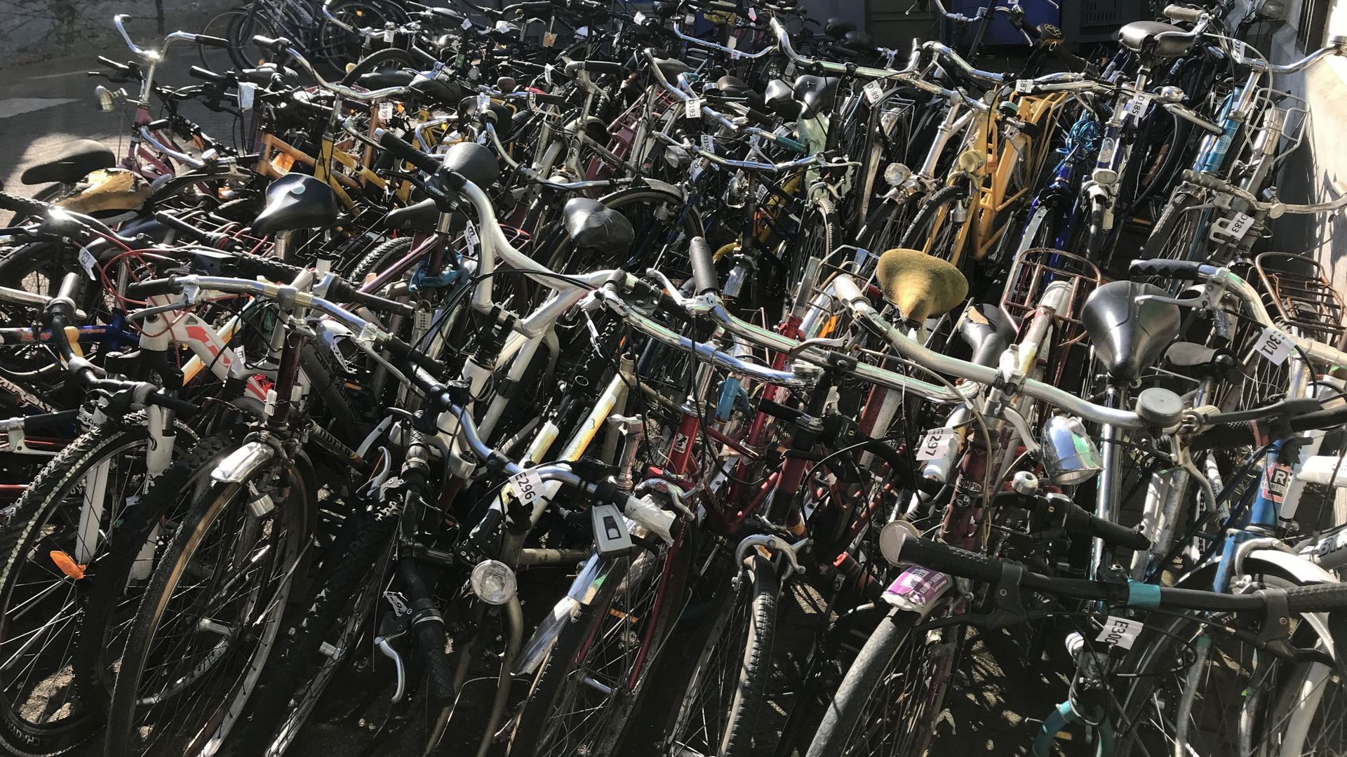 800 vélos abandonnés en rue collectés chaque année à Bruxelles 