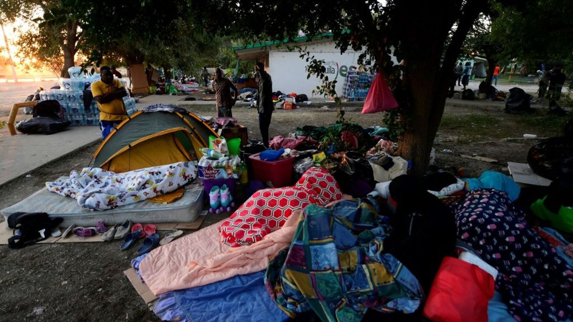 Des migrants haïtiens dans un refuge de Ciudad Acuna au Mexique, le 23 septembre 2021
