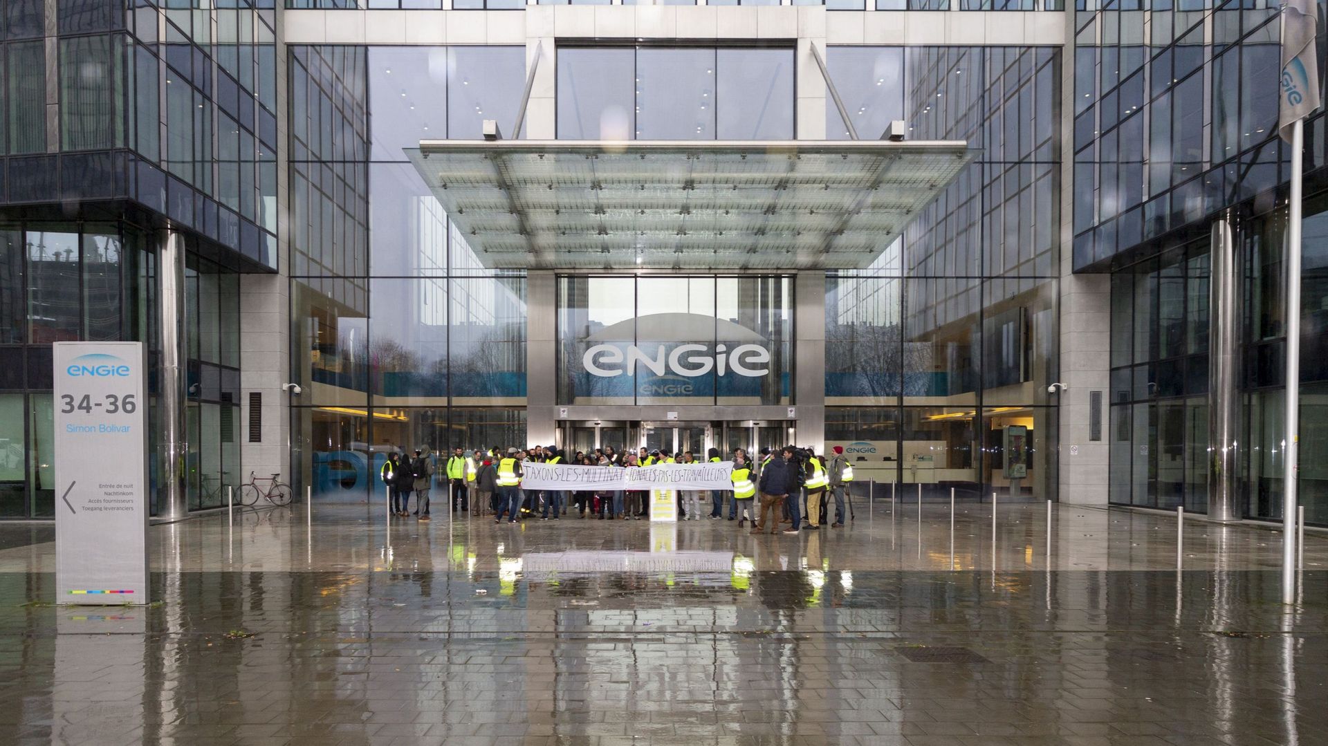 Photo d'illustration : une manifestation des gilets jaunes au siège de l'entreprise d'électricité ENGIE à Bruxelles, samedi 12 janvier 2019.