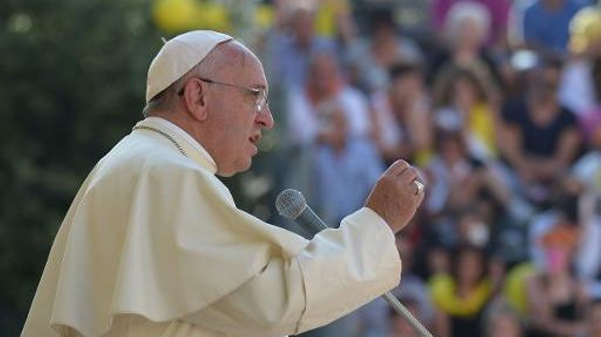 Le pape François s'exprime le 5 juillet 2014 à Isernia (sud de l'Italie) 