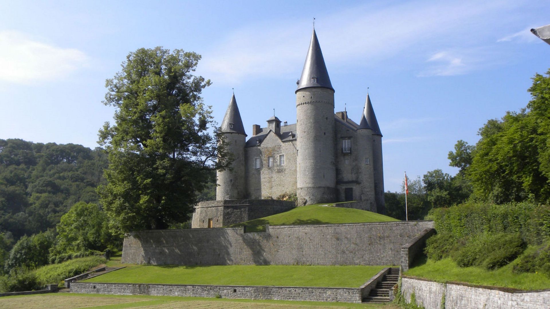 La balade de Carine : Le Château de Vêves