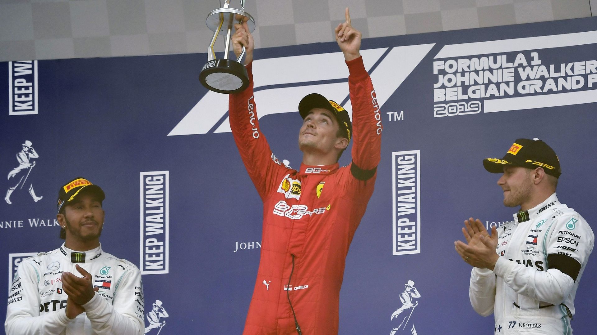Charles Leclerc remporte son premier Grand Prix en Belgique et le dédie ...