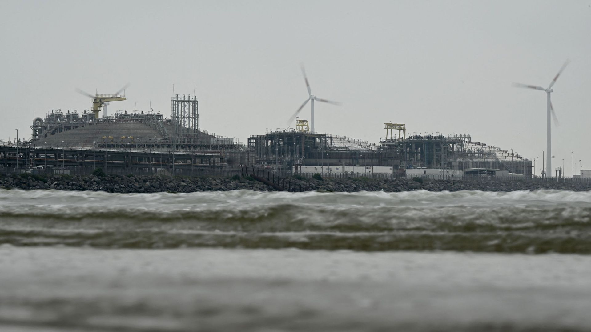 Les importations de gaz russe augmentent en Belgique malgré les sanctions @RTBFinfo