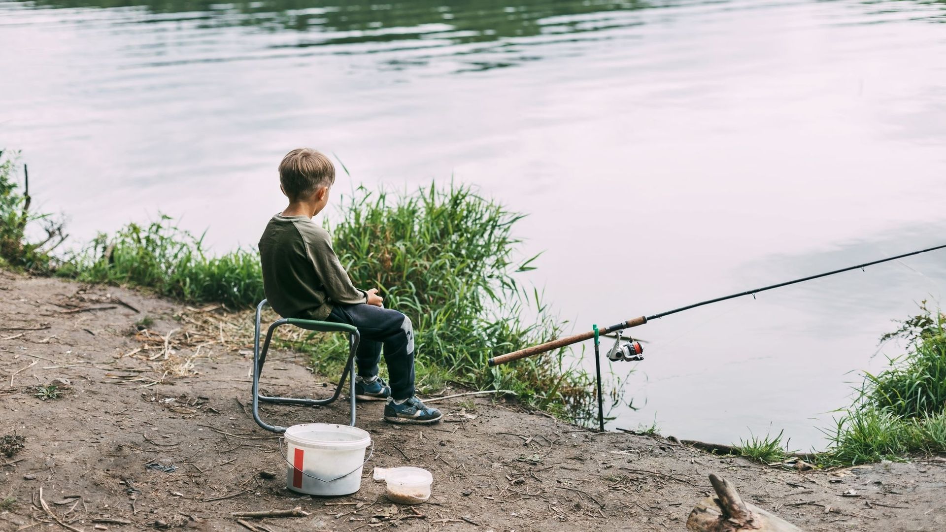 La pêche (en ville) séduit les jeune urbains.