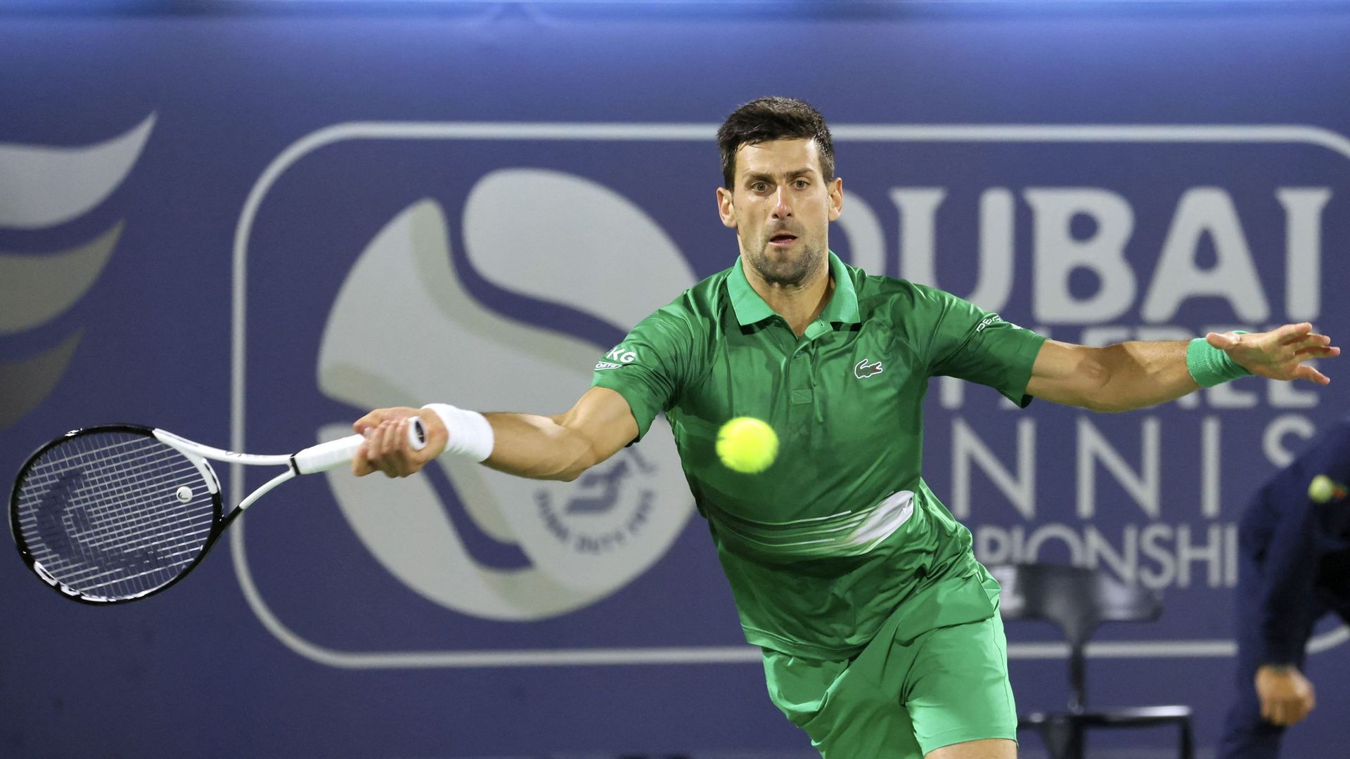 Novak Djokovic ne peut actuellement pas entrer sur le sol américain, en raison de sa non-vaccination.