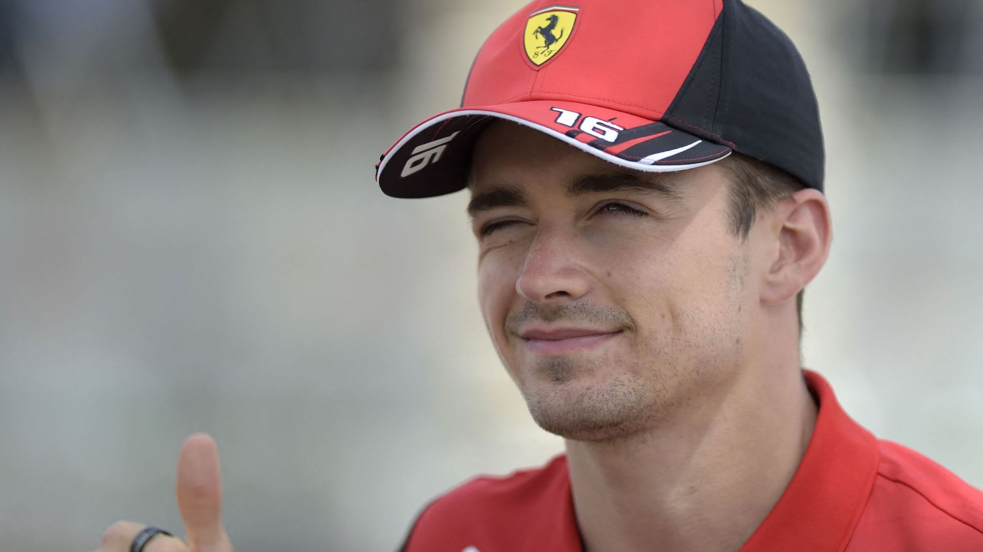 J'ai un problème avec la voiture... non je rigole" : la blague d'un Charles Leclerc taquin lors du dernier tour à Bahrein