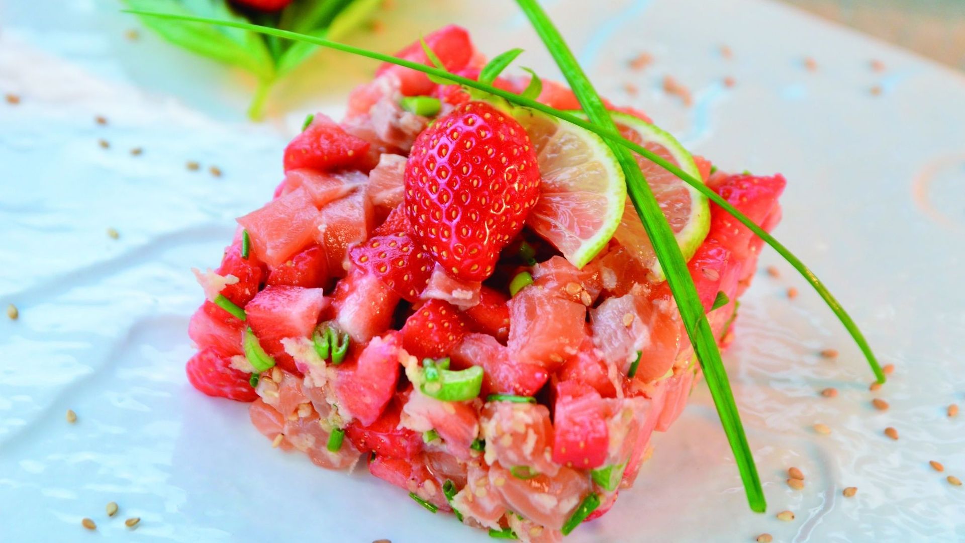 recette-tartare-de-saumon-aux-fraises