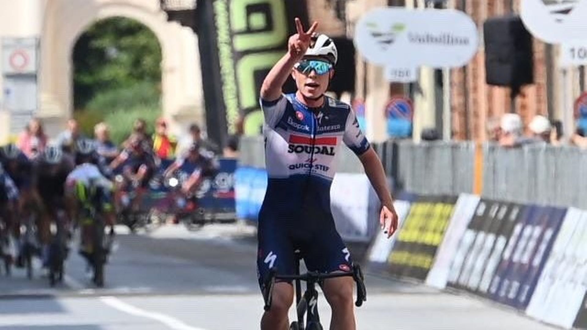 Giro 2024 deux contrelamontre, cinq étapes de haute montagne et une étape en mode gravel au