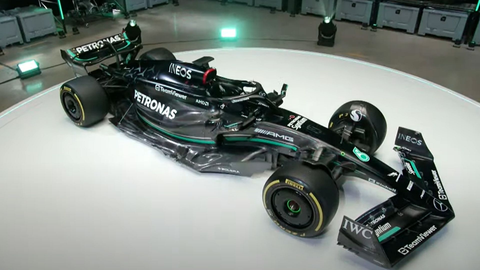Surprise chez Mercedes : la W14 sera noire pour la saison F1 2023