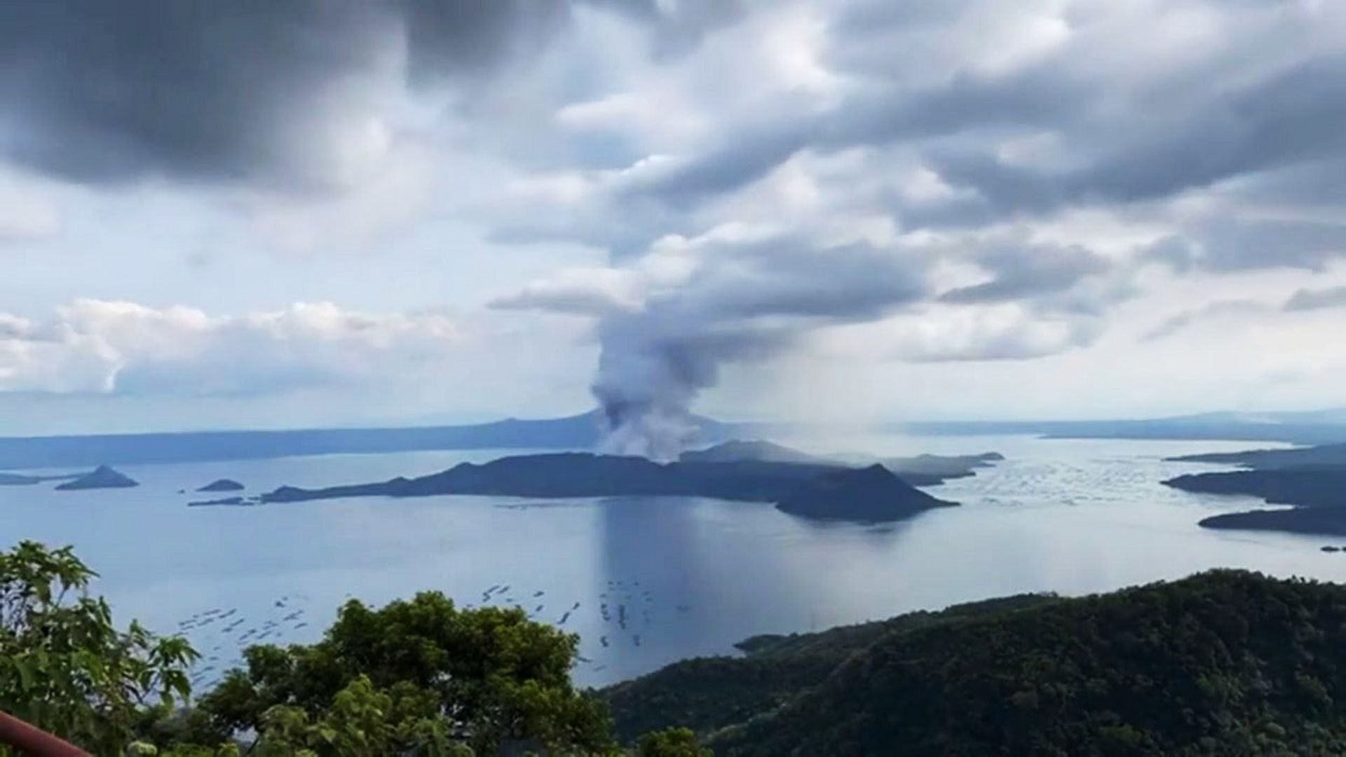 Volcan Taal en éruption (Janvier 2020)