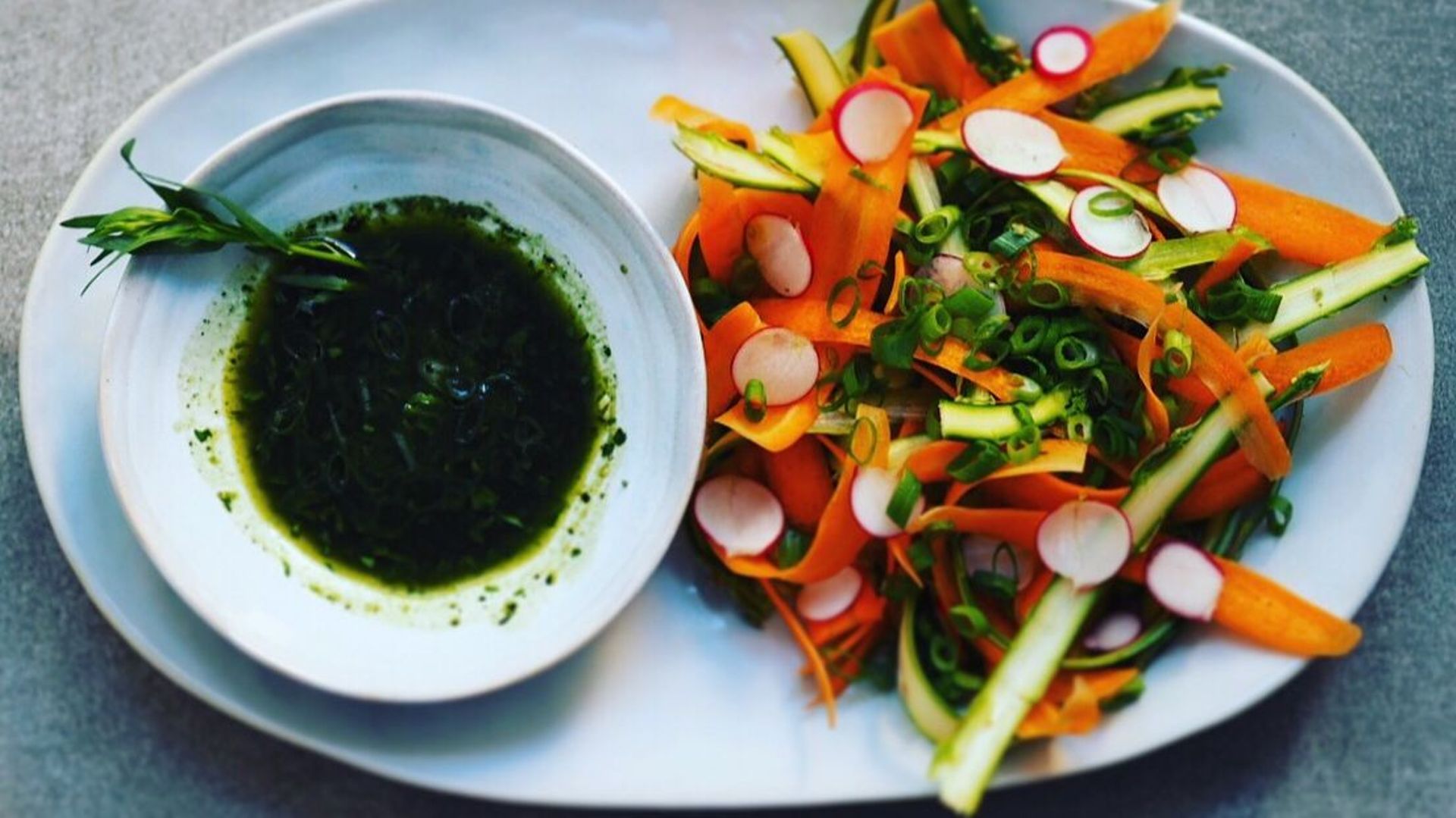Salad Bar : salade de légumes printaniers