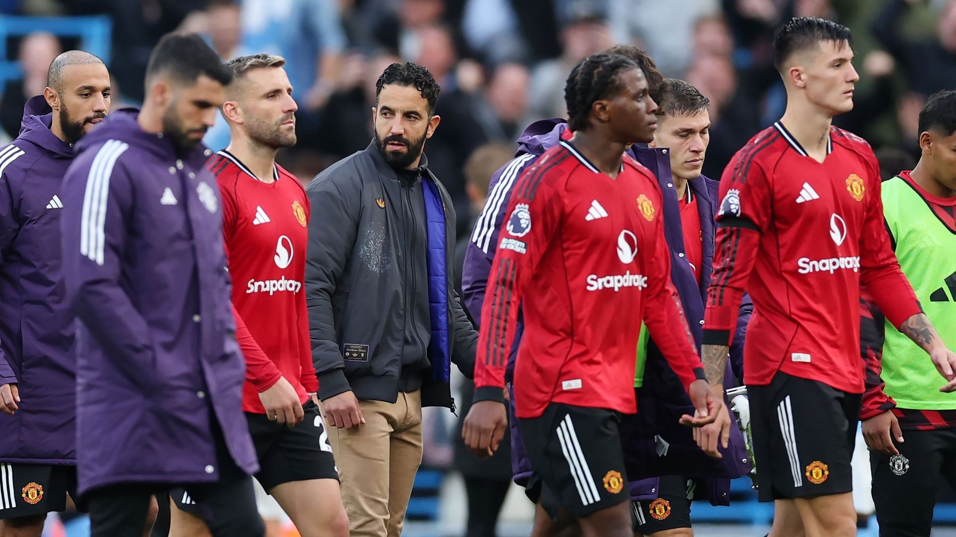 Direct commenté : Manchester United - Chelsea, le portier des Blues exclu en début de match