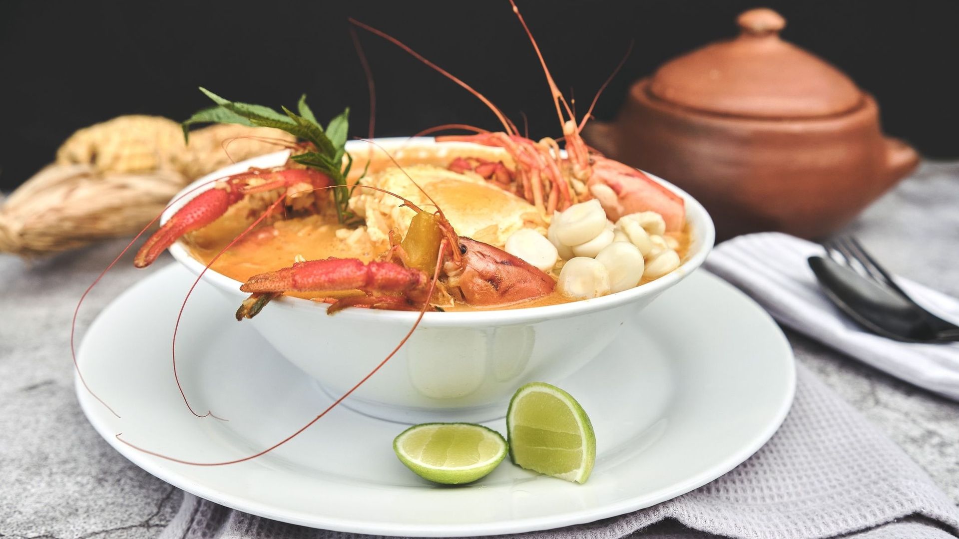 La chupe de camarones, une recette typique du Pérou.