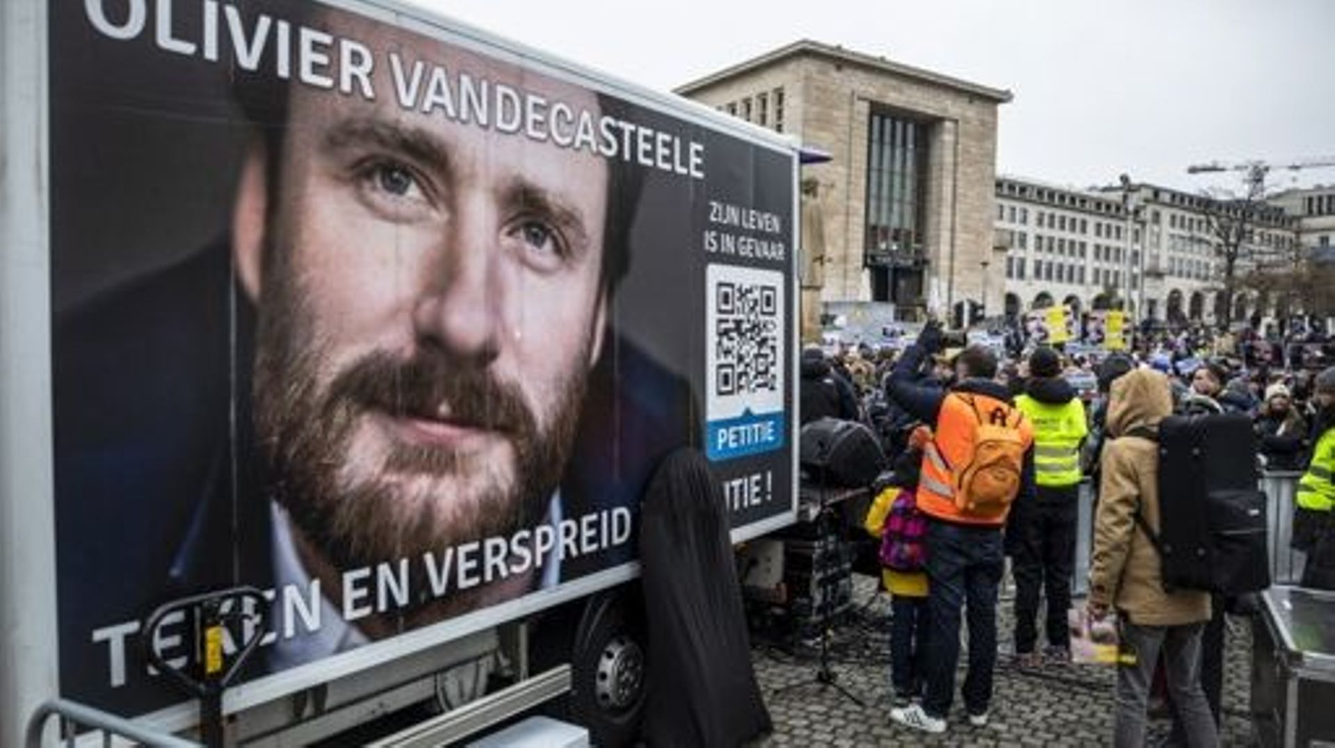 La ville de Bruxelles appelle à la libération immédiate d’Olivier Vandecasteele