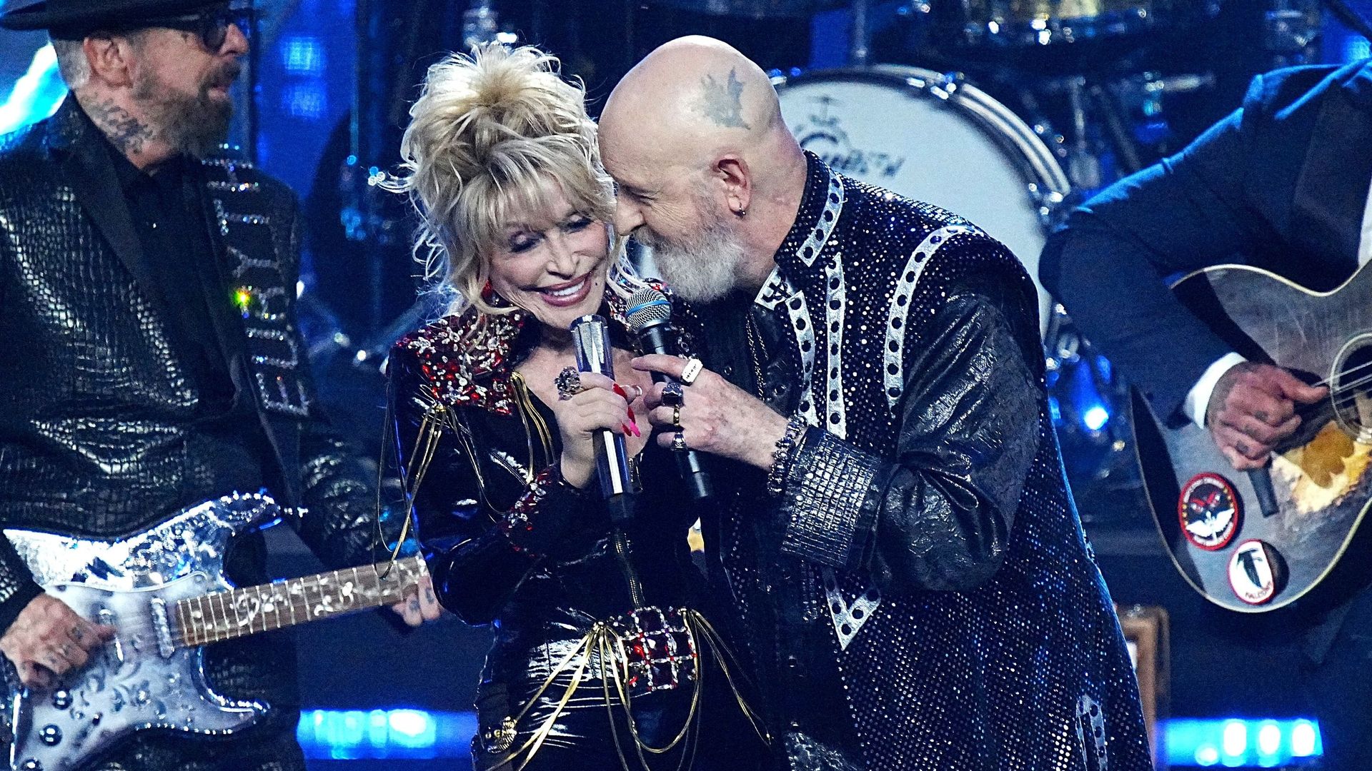 Dolly Parton et Rob Halford de Judas priest