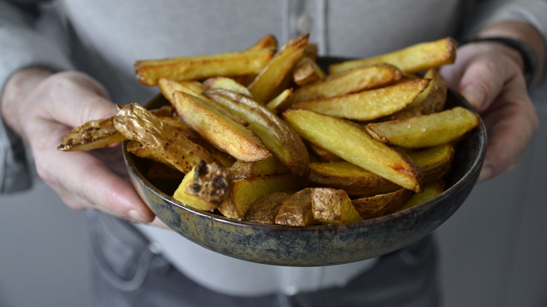 Cuisson des pommes de terre frites en 2 temps - Notre recette avec