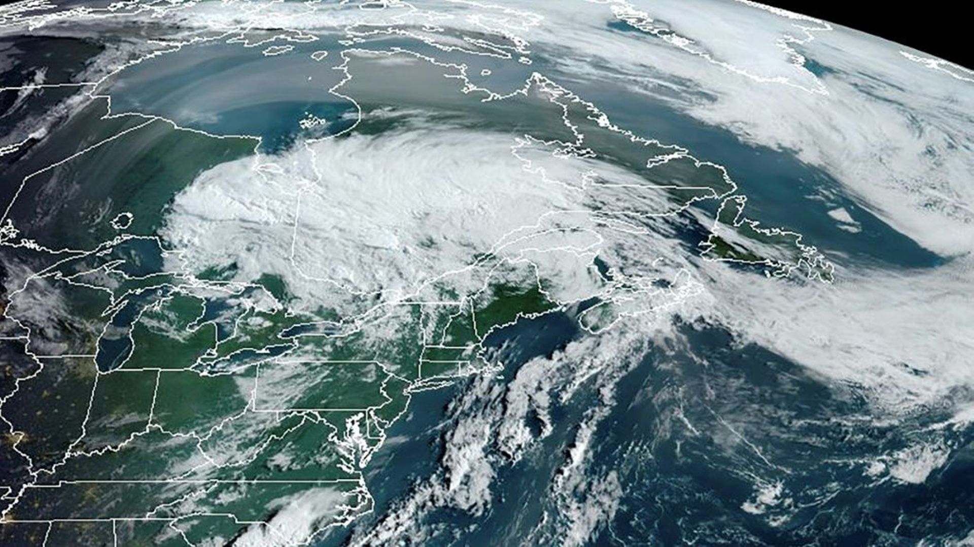 Image satellite de la tempête Isaias le 5 août 2020, obtenue auprès l'Agence américaine d'observation océanique et atmosphérique (NOAA) 