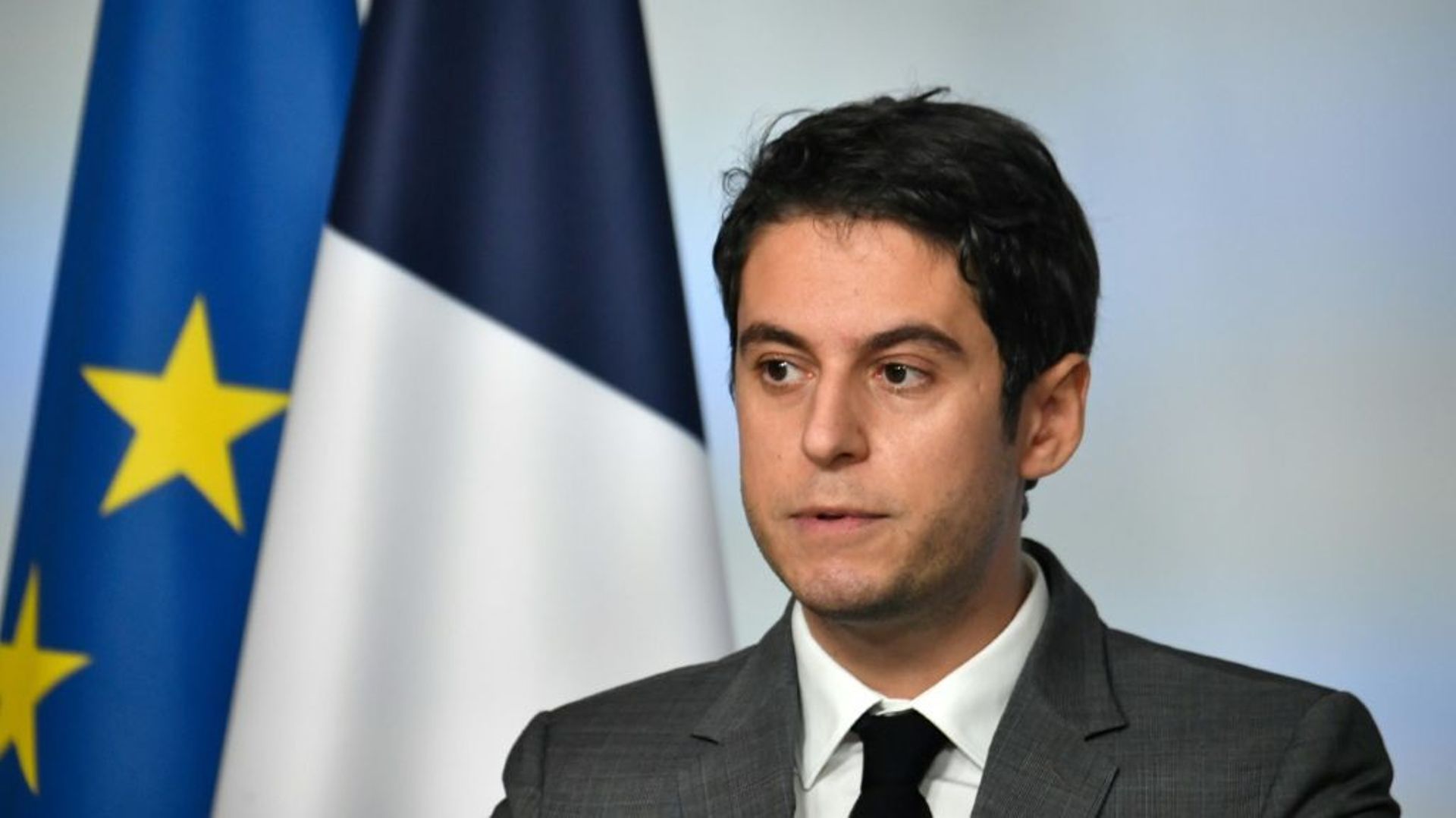 Le porte-parole du gouvernement Gabriel Attal lors d'une conférence de presse à l'Elysée, à Paris, le 20 janvier 2022