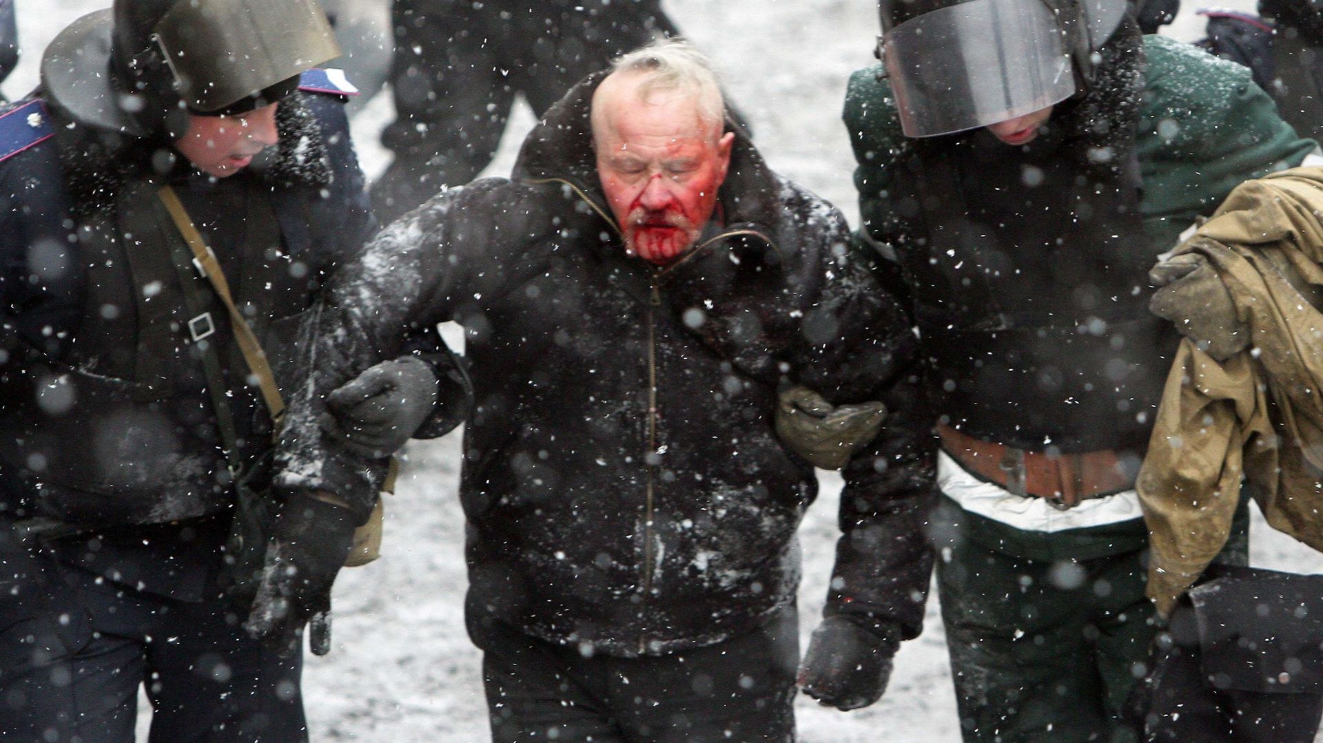 ukraine-la-police-a-commence-une-veritable-chasse-aux-blesses