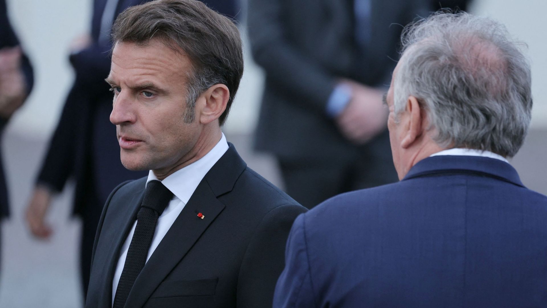 Crise politique en France : François Bayrou a remis sa démission, Macron veut nommer très vite son successeur