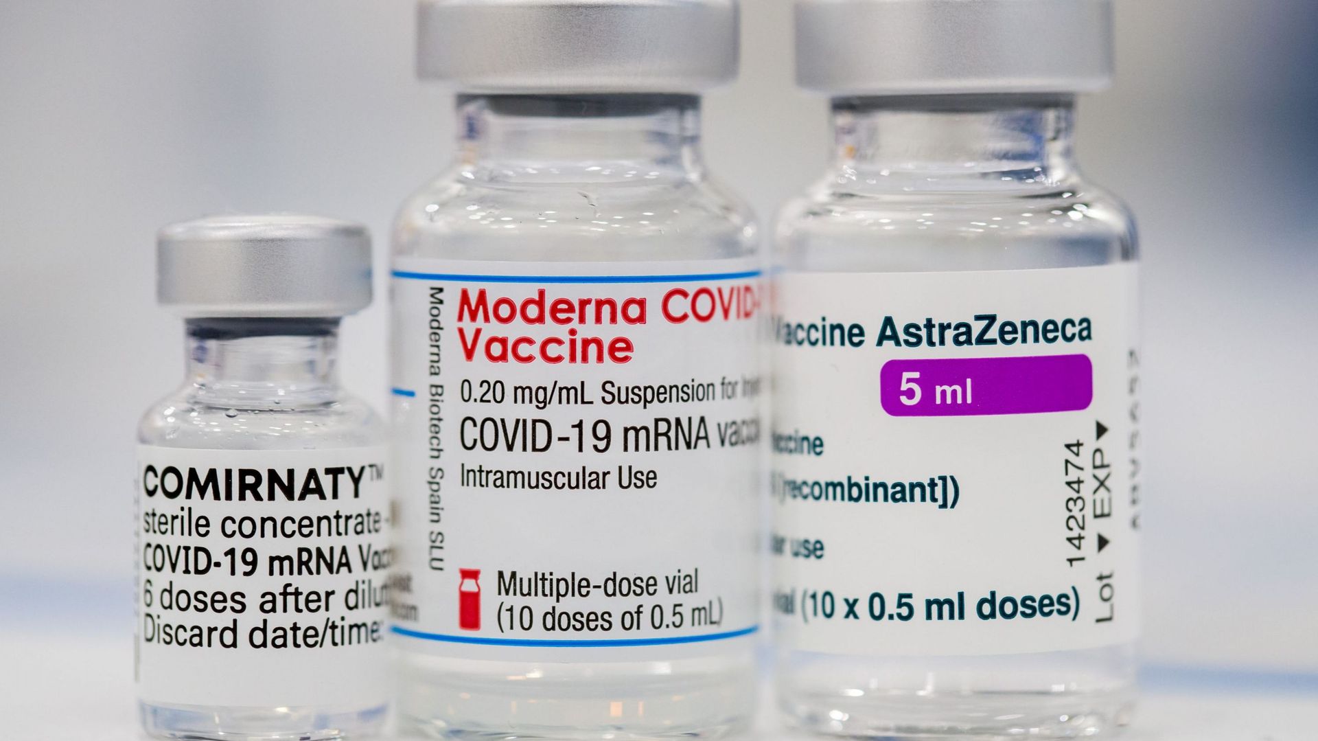 L'idée de mélanger un vaccin avec un autre lors de la première et la seconde dose est à l'étude au Royaume-Uni