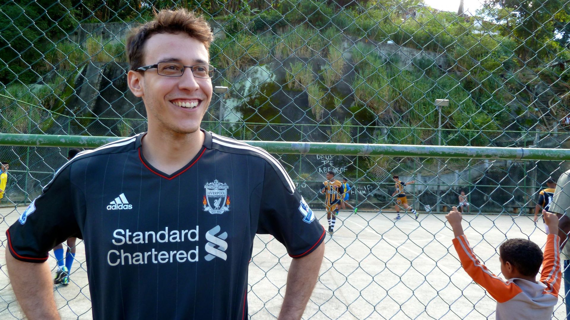 Caio Lima - militant et organisateur d'une Coupe populaire de football dans les favelas de Rio
