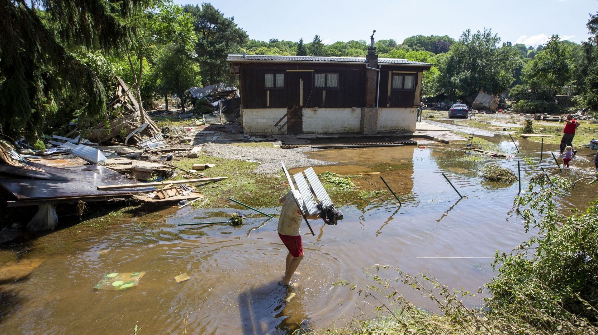 Inondations en Wallonie: les personnes sinistrées non-assurées seront aussi aidées par les pouvoirs publics