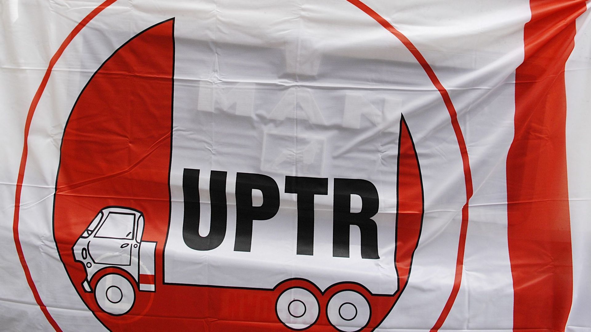 L'UPTR demande aussi que des amendes de 1000 euros reçues par des transporteurs soient remboursées.