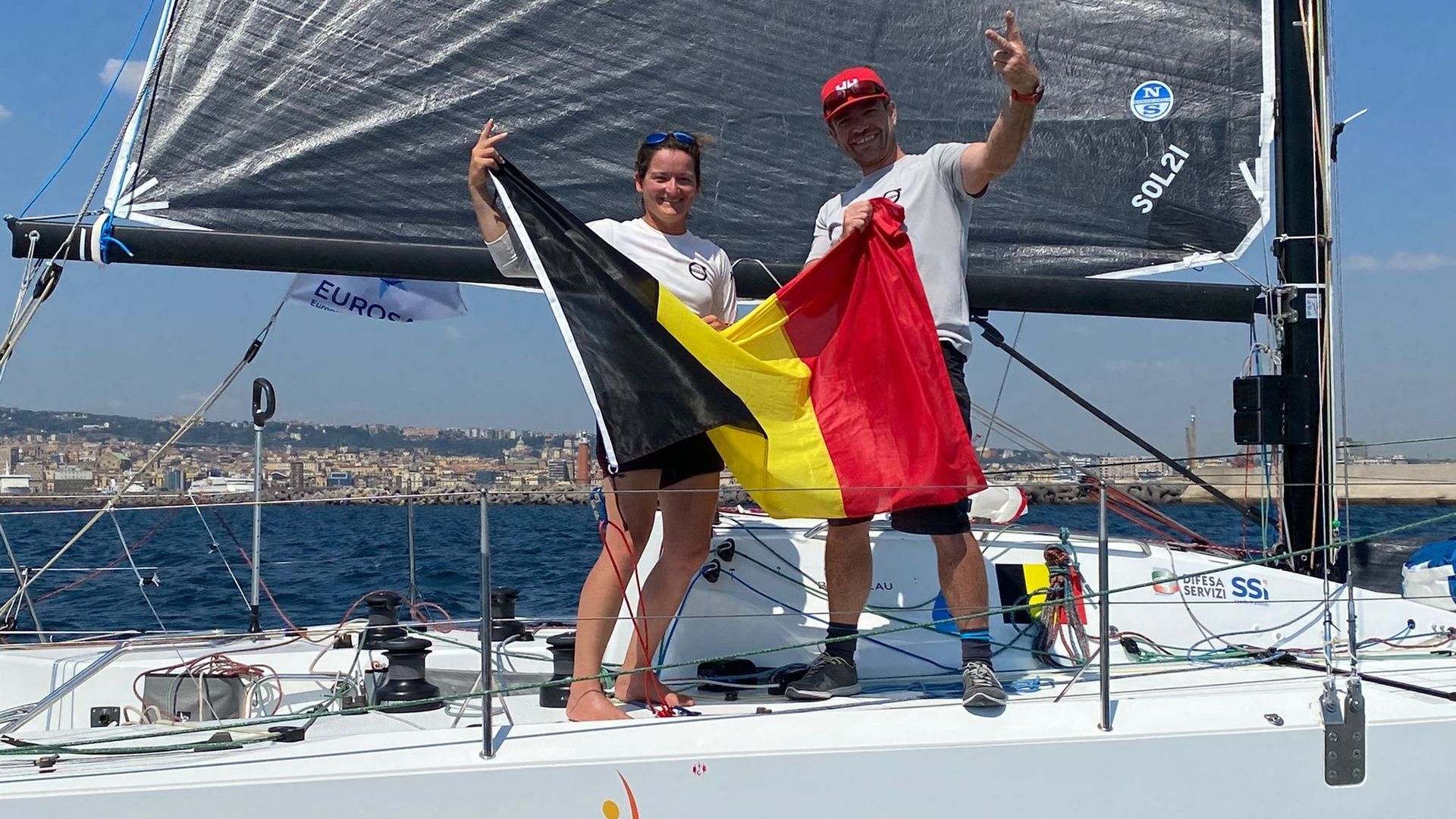 Sophie Faguet et Jonas Gerckens : des Red Dolphins heureux et argentés à l'Euro de course au large en double mixte