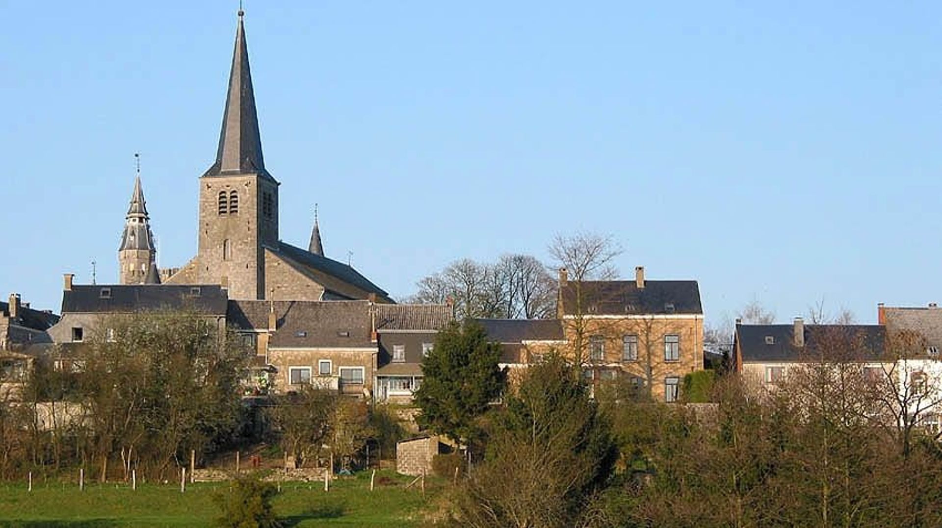 Le quartier de l'église Saint-Martin (1845) et du château
