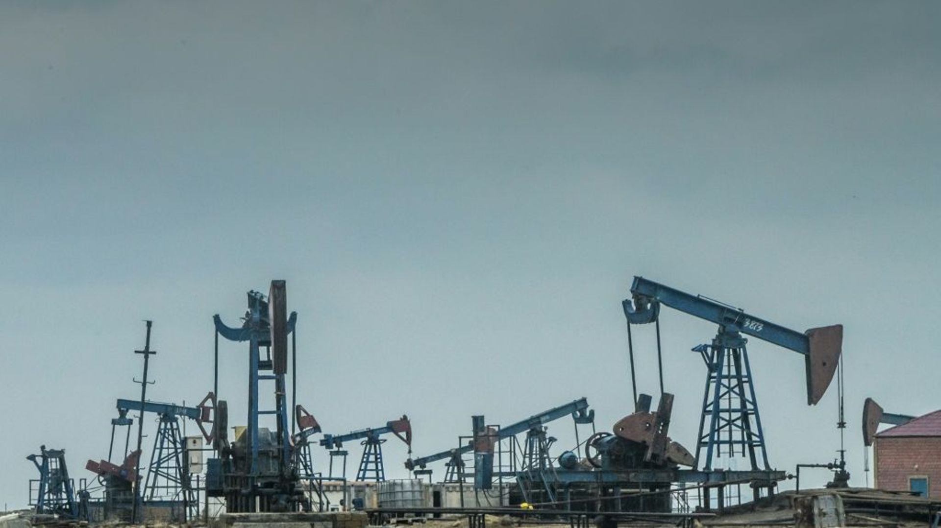Puits de pétrole à Bakou le 19 mars 2019
