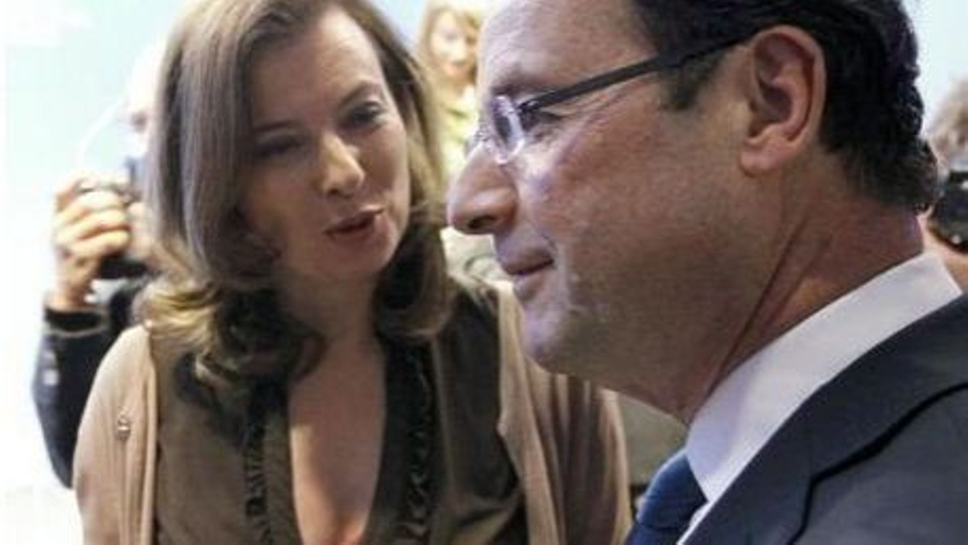 La compagne de François Hollande en colère d'être à la Une de... son journal