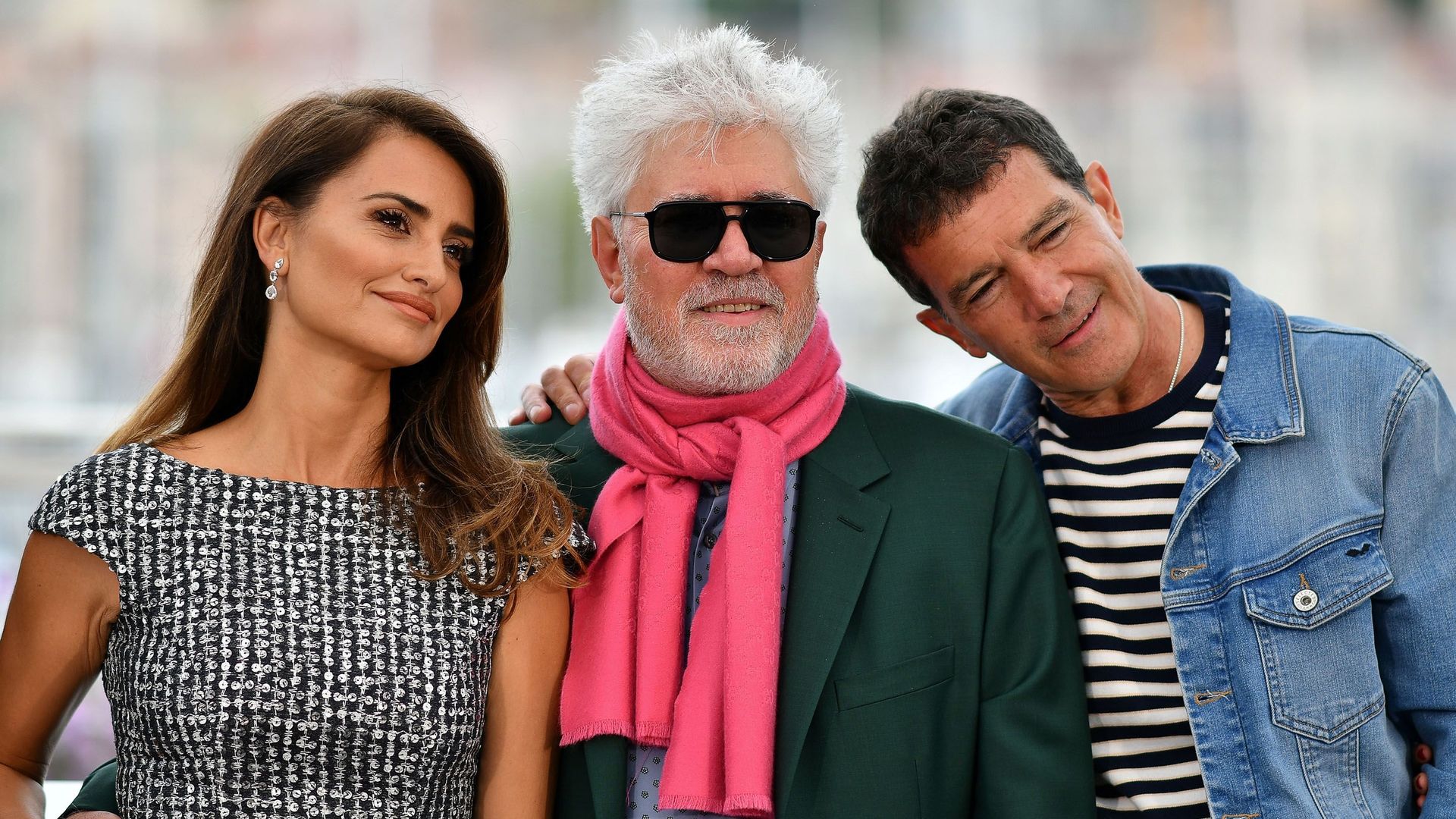 Cannes: à mi-parcours, un bon crû, un favori et des appels à la résistance