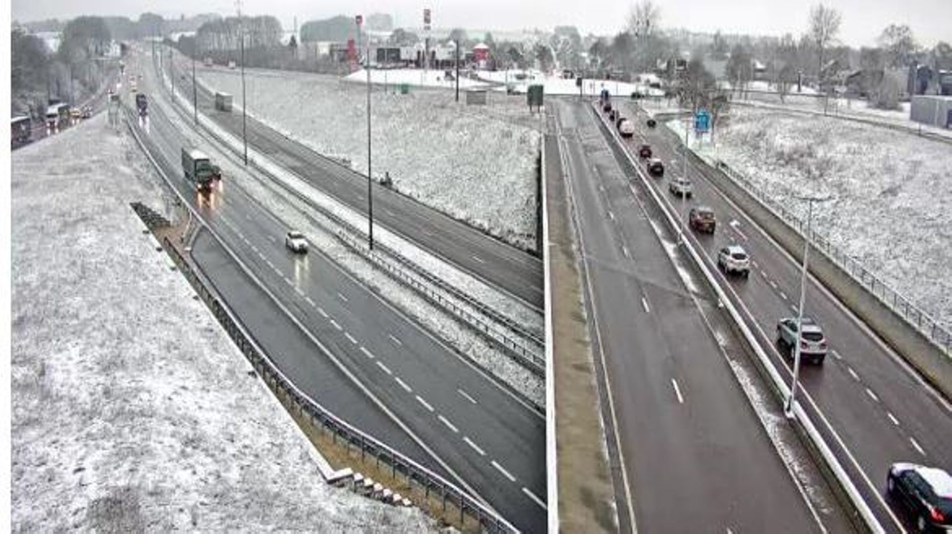 Weyler. Situation à 7h25. Files vers Luxembourg.