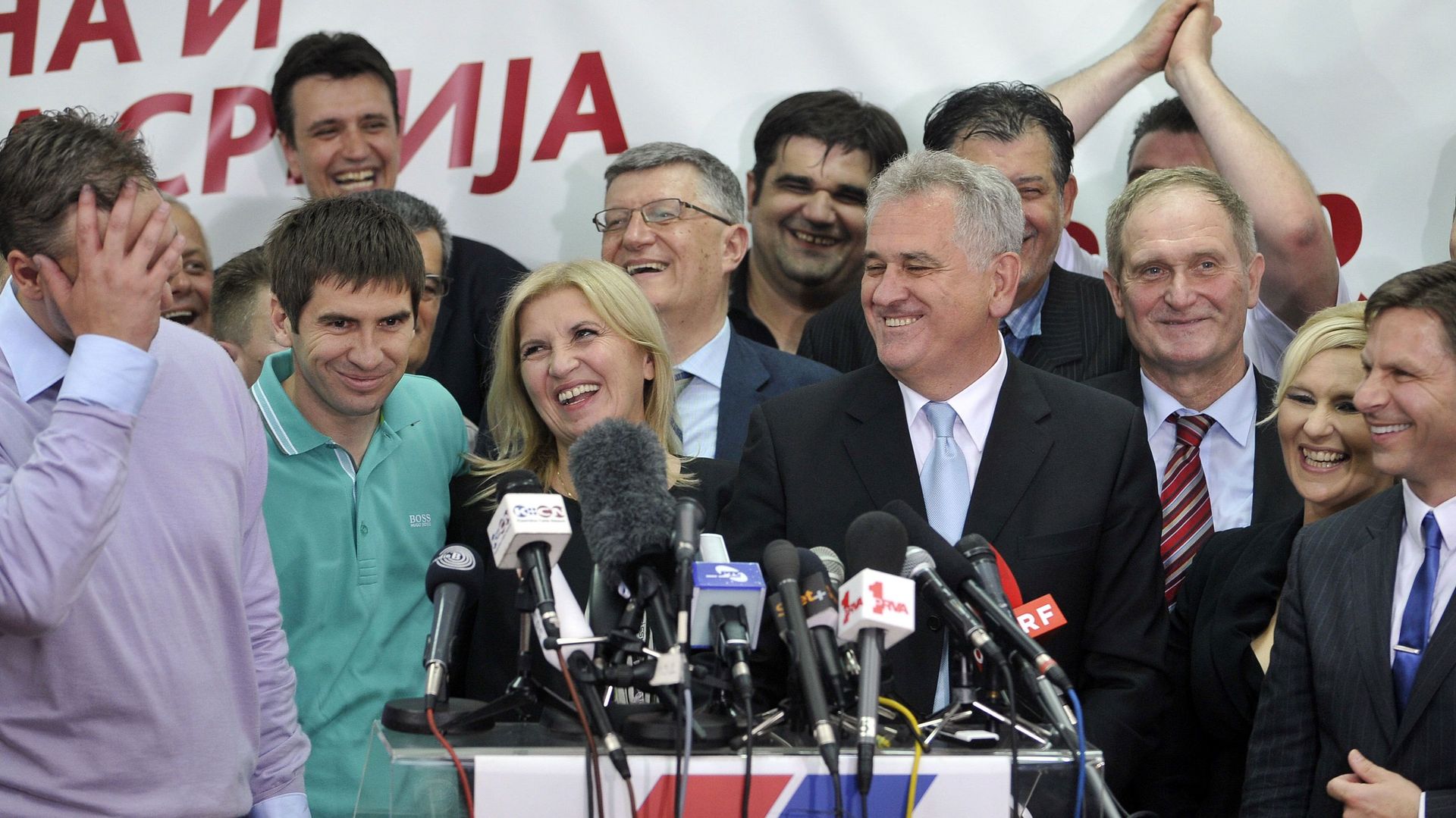 Présidentielle serbe: le nationaliste Tomislav Nikolic bat Boris Tadic