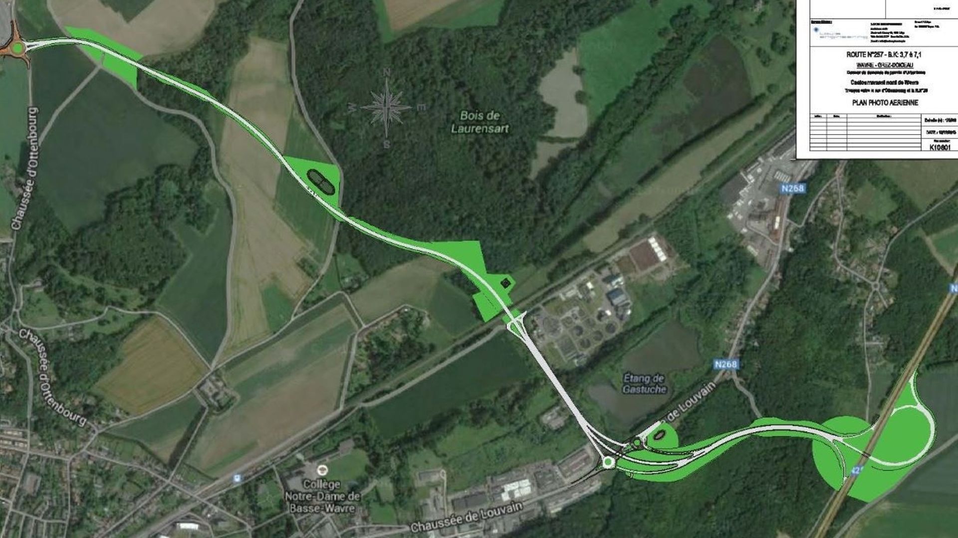 En haut à gauche, le rond-point situé près de GSK dans le zoning nord. La nouvelle route traversera des zones agricoles et forestières pour rejoindre la N25 à Grez-Doiceau.